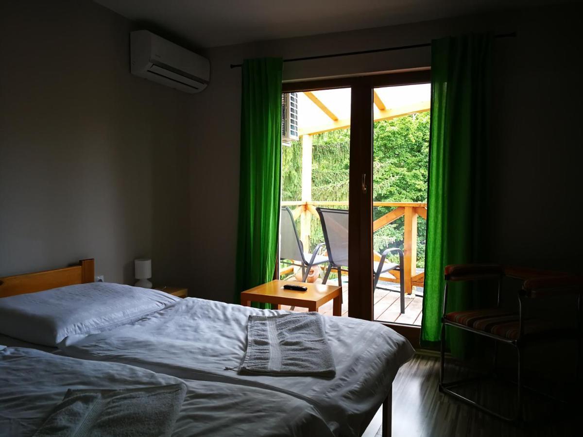 Hotel Tornyos Panzió és Étterem Mátrafüred Exterior foto